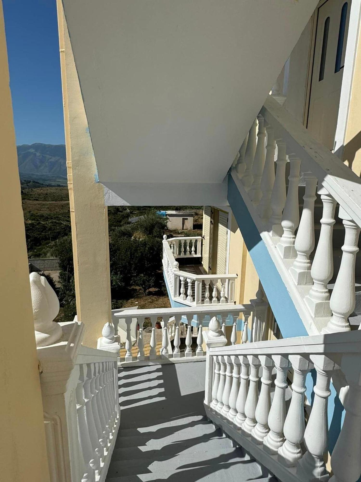 360° View Apartments Vlorë Exteriör bild