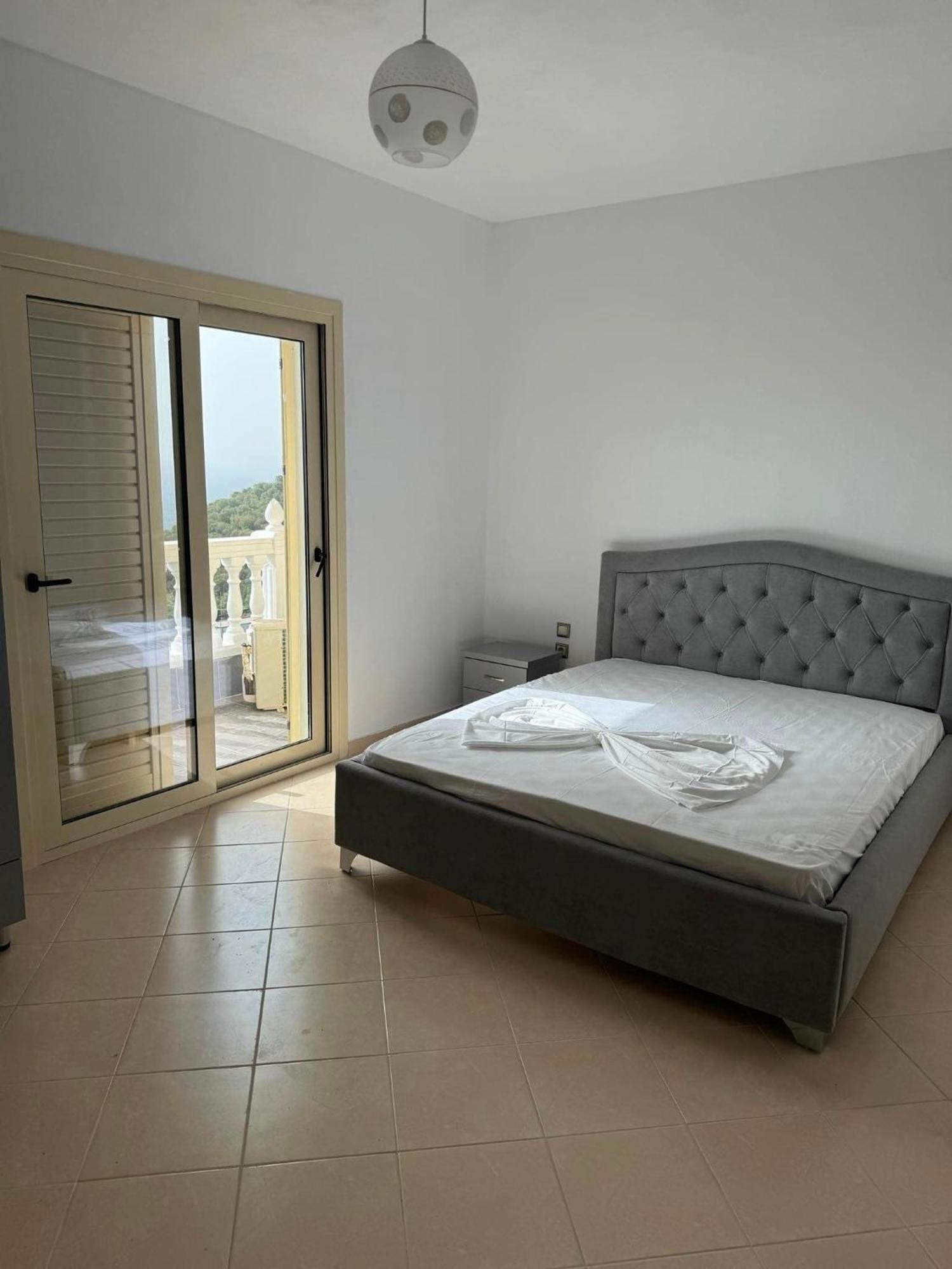 360° View Apartments Vlorë Exteriör bild